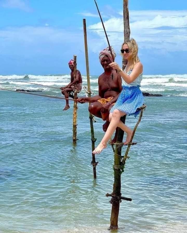Sandil Surf House Ahangama Extérieur photo